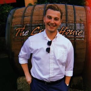 Meet your Posher, Zach